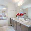 11 Barrow Ave, Bradford, ON