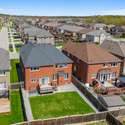 27 Scarlet Way, Bradford, ON