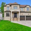 39 Howard Rd, Newmarket, ON