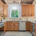 2921 Holyrood Dr, Oakland, CA