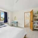Upper Level En-Suite Bedroom