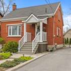Photo of 196 Willingdon Ave