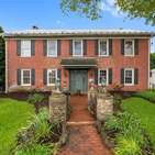Photo of 822 Main Street