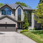 Photo of 42 Munro Boulevard