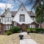 Photo of 199 Alexandra Boulevard