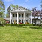 Photo of 210 Lake Park Way