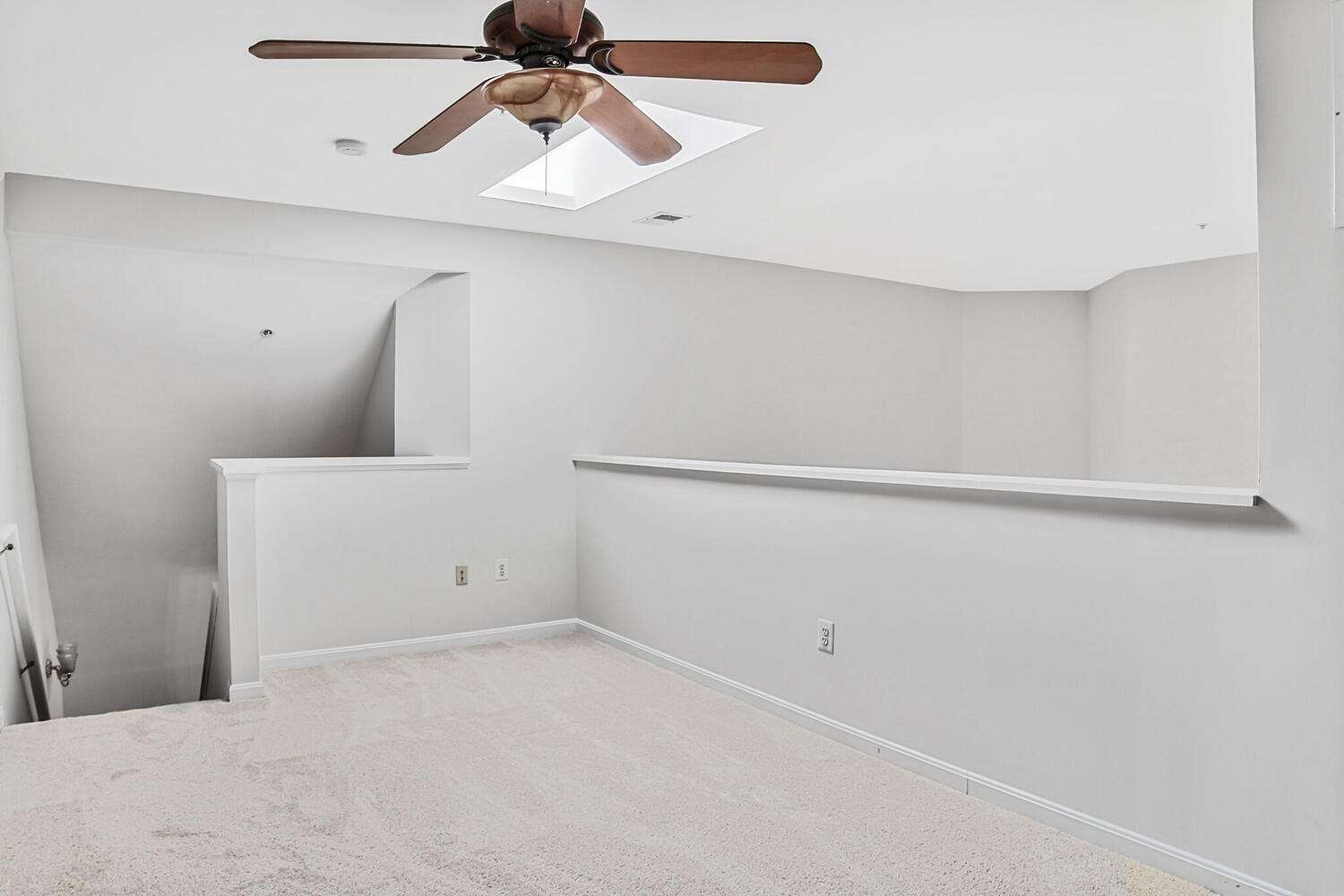 18 of 34. Loft overlooking the Living room.