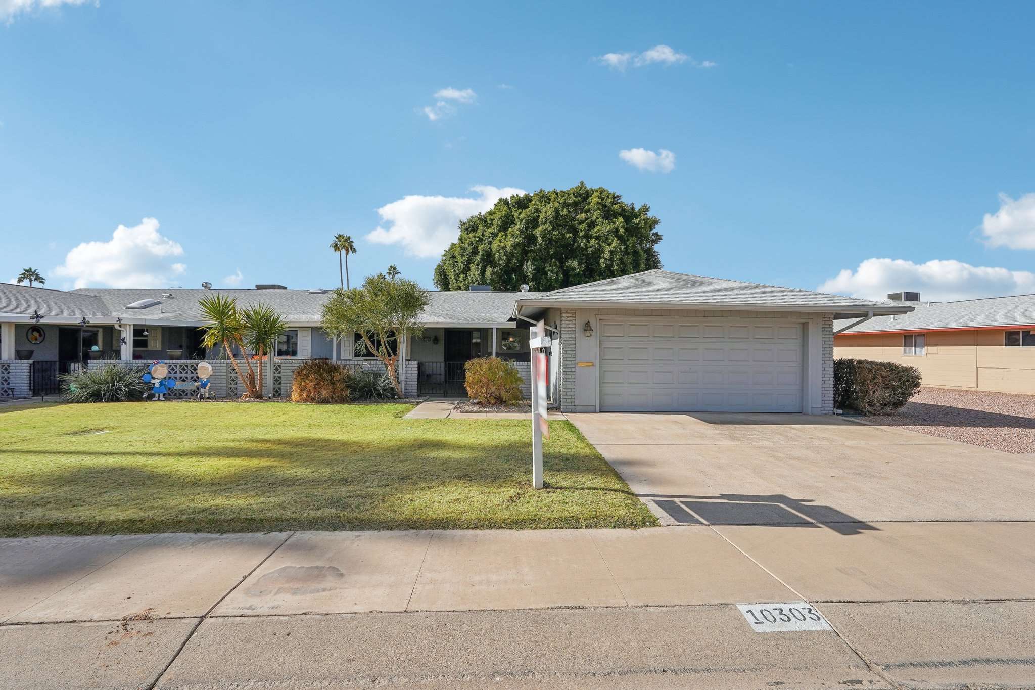 1 of 41. This charming Gemini Twin home in Sun City, AZ, boasts a lush front lawn, well-kept landscaping, and a spacious covered courtyard. A perfect blend of privacy and curb appeal in an active adult community.