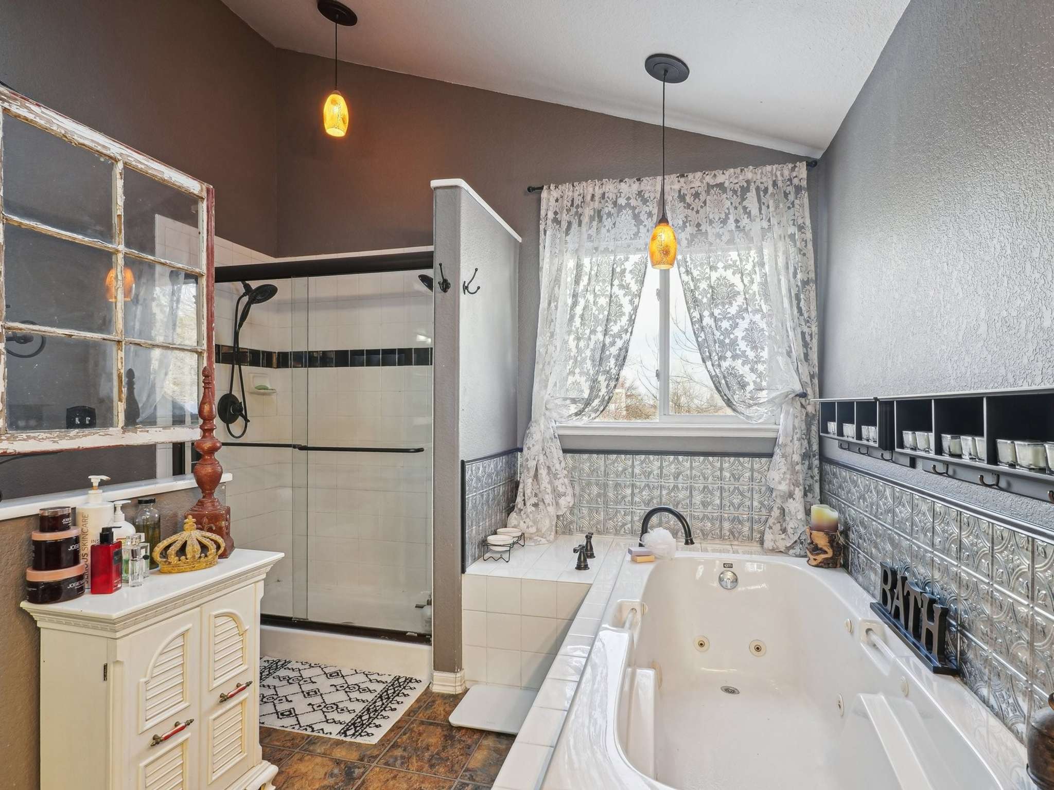 34 of 76. Master Bath