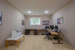 5th Legal Bedroom / Office