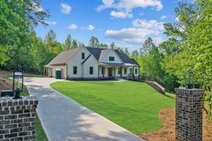 Beautiful Modern Farmhouse