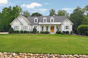Better Than New Modern Farmhouse On 2+ Acres With Plunge Pool