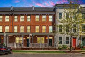 Welcome to this beautiful townhome in the heart of Old Town Alexandria!