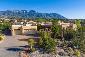Desert Mountain stunner with pool & views!
