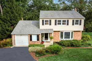 Desirable Marchwood Community PLUS Downingtown East Schools!