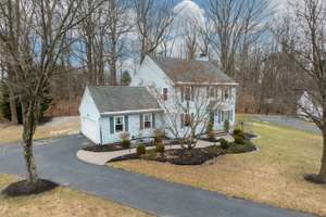 Enviable Location & Downingtown East Schools!