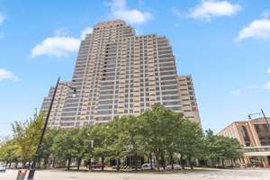 Elevate your Lifestyle with Stunning City Vistas and Top-Tier Amenities at 73 Campau Circle!