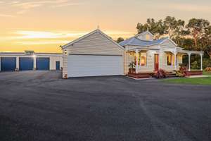 Flawless Heritage Home On Just Over An Acre