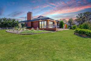 Fully Renovated Farmhouse With Forever Views