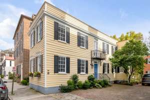 South of Broad Charmer