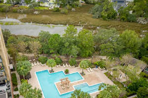1st Floor Condo Near Waterfront Park