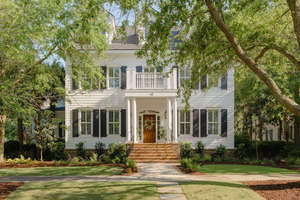 Picturesque Estate with Pool & Course Views