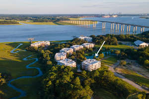 Beautiful Daniel Island Park Condo - Just Renovated