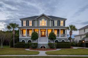 Beresford Creek Landing Estate with Pool & Yard