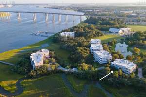 Luxury Condo at Foot of Wando River