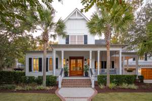 Inviting Cottage in The Heart of Daniel Island Park