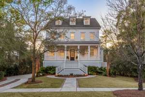 Renovated Estate on Tidal Creek with FULL GOLF Membership