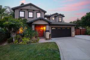 Fabulous Brentwood Home on a HUGE Private Lot!