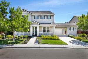 Simply Stunning Magnolia Park Home