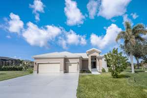 Live the Florida Dream at Burnt Store Lakes!