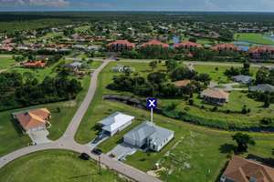 Exceptional Coast Living on Burnt Store Lakes