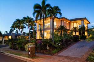 Live the Ultimate Kaʻanapali Lifestyle—Where Sunset Views, Resort Living & Privacy Converge