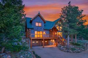 Rocky Mountain Living at its BEST!