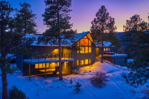 Enjoy High-end Updates at the Peak of Canyon View!