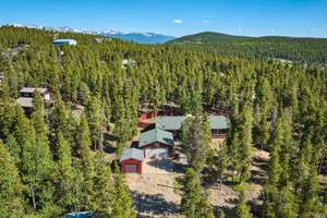 Single-Story Mountain Living