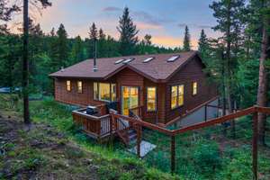Stunning Custom Home Abutting National Forest