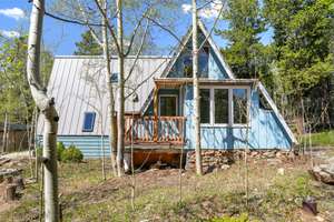 Peaceful A-frame Retreat in Dory Lakes