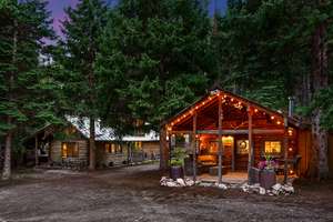 Creekside Cabins with Vintage Charm