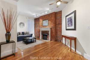 Fabulous 2 bed condo, Beacon Hill Historic District, near everything