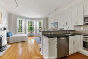 Gorgeous Studio in Prime Back Bay Location