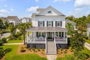 Stunning Daniel Island Home