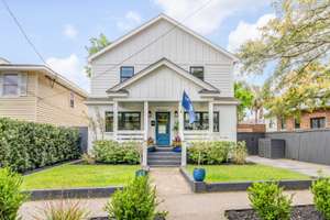 Chic Beautifully Home Steps from Hampton Park