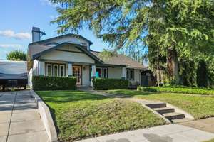 A Captivating Craftsman in Pasadena Heights — Sunlit Mornings, Skylight Movie Nights, and Endless Flex Space Designed for Connection, Comfort, and Creative Living