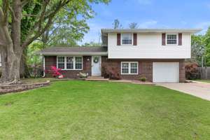 Spacious Home Complete with a Stunning Kitchen and Inground Pool