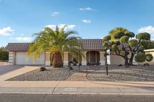 Stunning Mansard/Stanton Model! Modern Upgrades & Spacious Living in Sun City