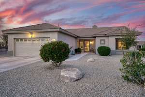 Serenity, Style & Surprise Charm — Your Arizona Dream Starts Here